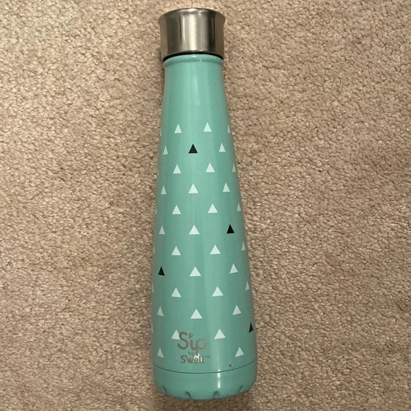 Sip by swell water bottle - Picture 2 of 7